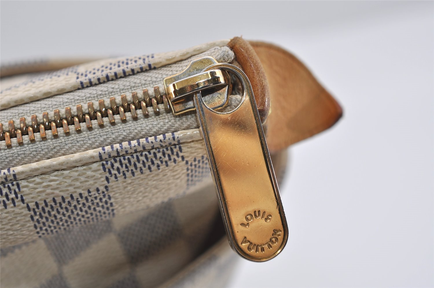 Authentic Louis Vuitton Damier Azur Totally PM Tote Bag White N41280 LV 1373I