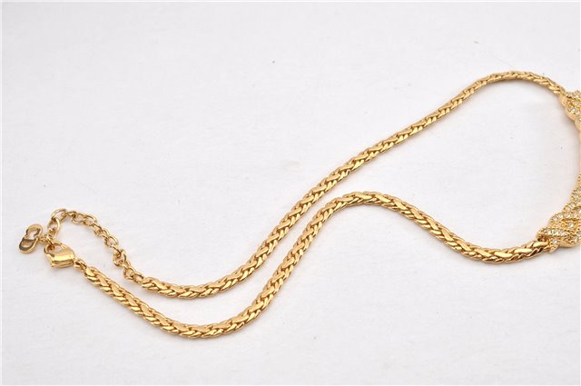 Authentic Christian Dior Gold Tone Rhinestone Chain Pendant Necklace CD 1376G