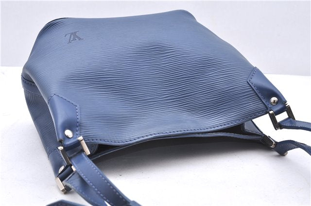 Authentic Louis Vuitton Epi Mandara PM Shoulder Bag Purse Blue M5893G LV 1377E