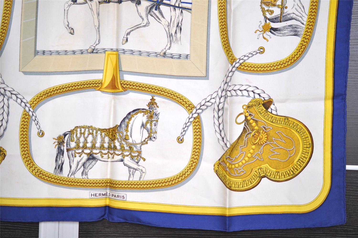 Authentic HERMES Carre 90 Scarf 