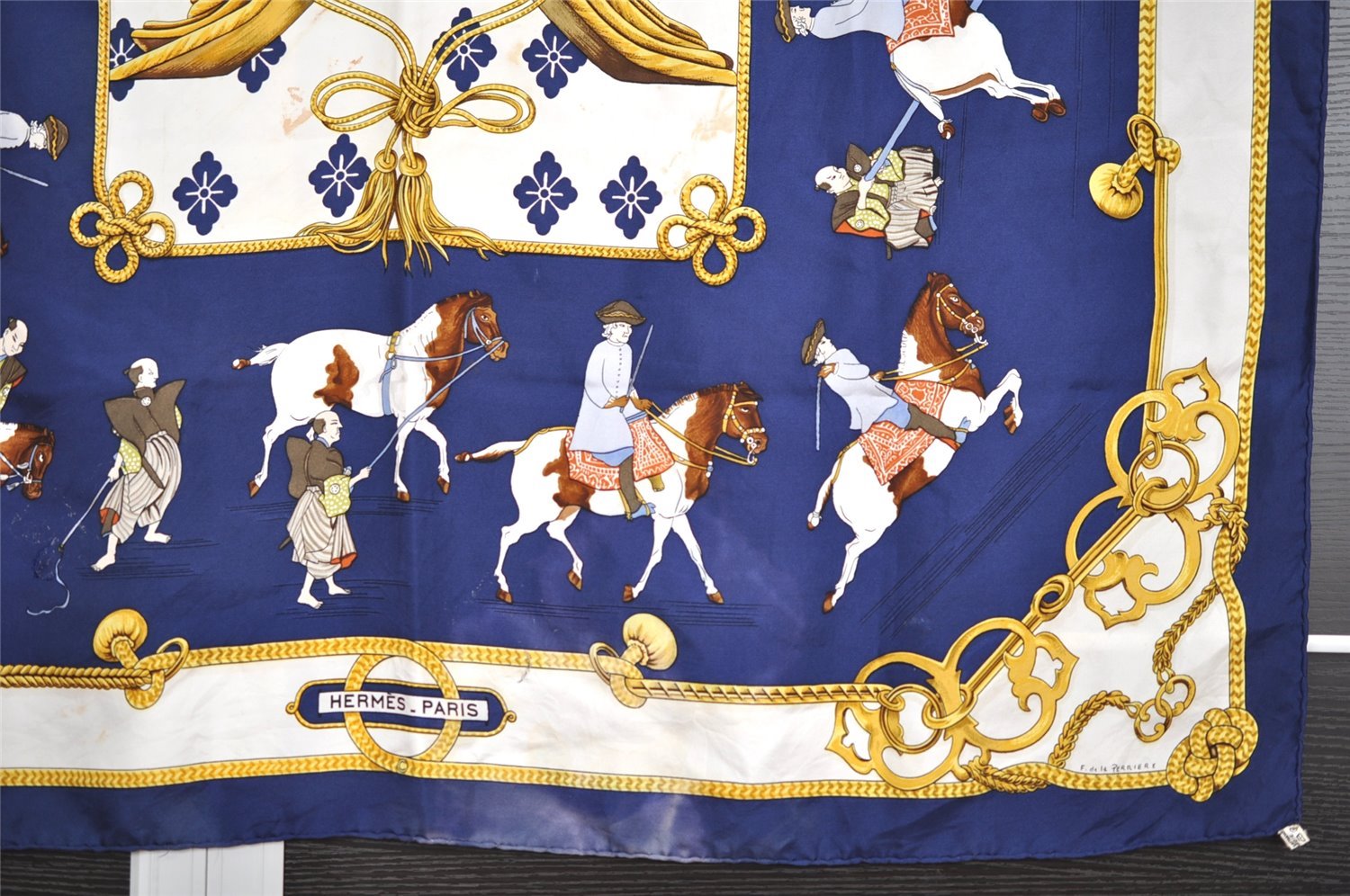 Authentic HERMES Carre 90 Scarf 