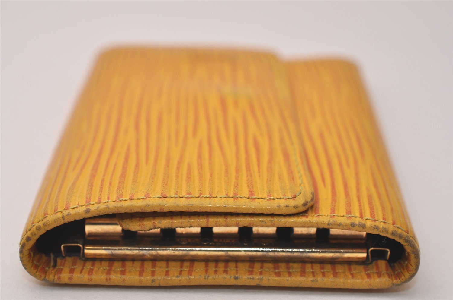 Authentic Louis Vuitton Epi Multicles 6 Key Case Yellow M63819 LV 1391I