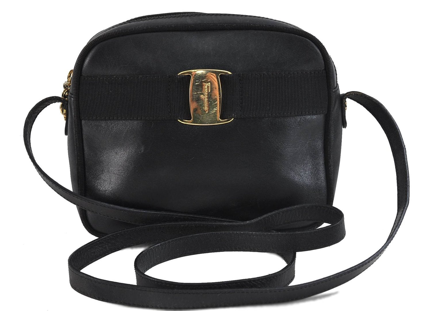 Authentic Ferragamo Vara Shoulder Cross Body Bag Purse Leather Black 1393D