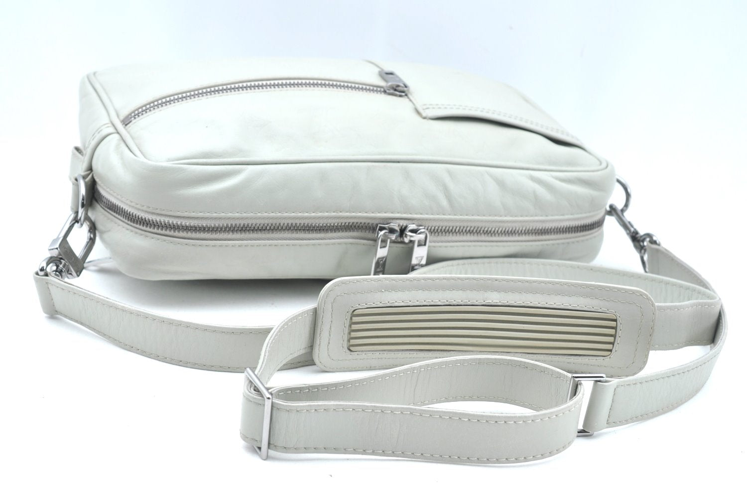 Authentic Louis Vuitton Monogram Defile Irvington Shoulder Bag M92356 Gray 1401H