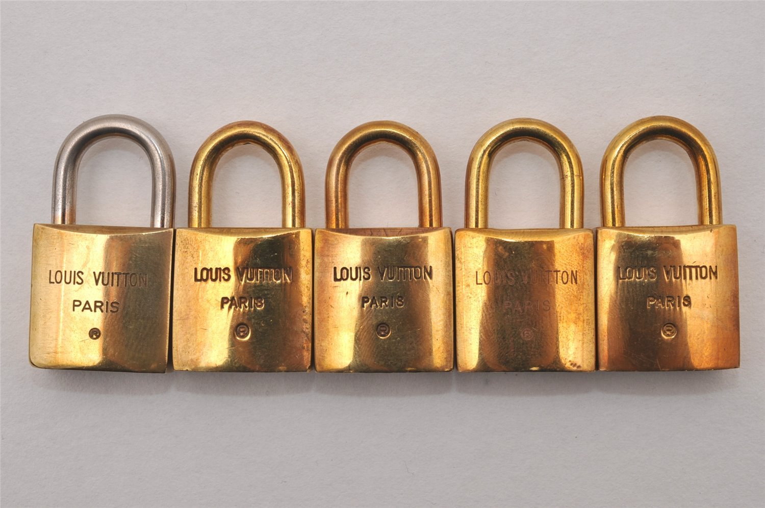 Authentic Louis Vuitton Padlock 10Set Old Model LV 1401I