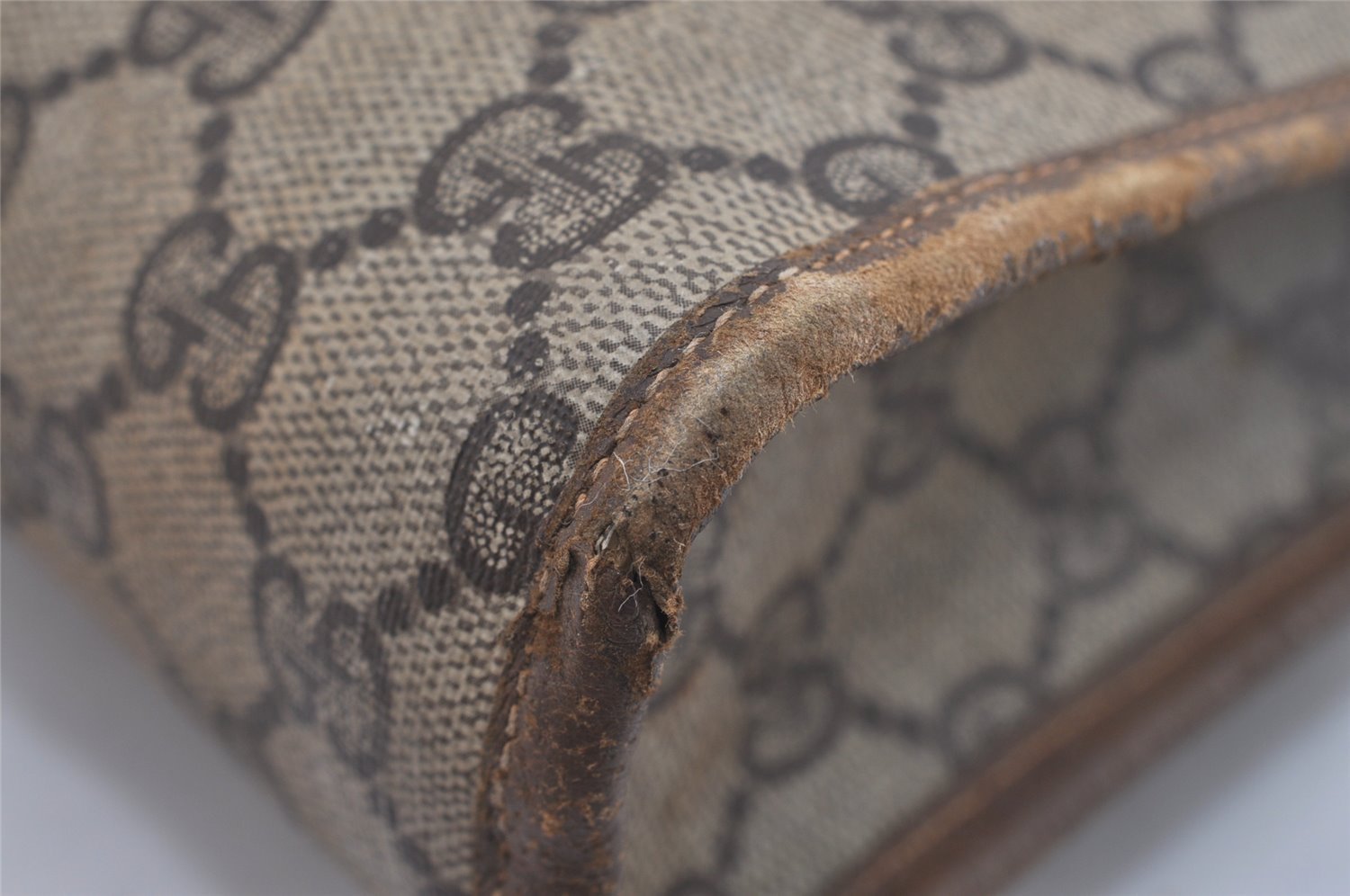 Authentic GUCCI Vintage Clutch Hand Bag Purse GG PVC Leather Brown 1404I