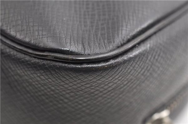 Auth Louis Vuitton Taiga Trousse Toilette GM Clutch Bag Black M30212 LV 1411G