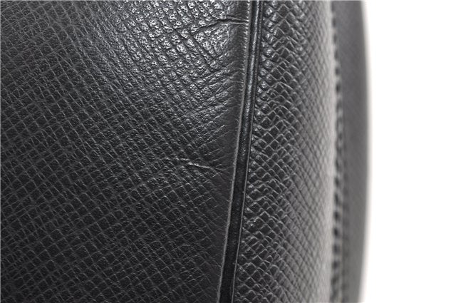 Auth Louis Vuitton Taiga Trousse Toilette GM Clutch Bag Black M30212 LV 1411G