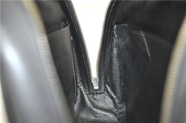 Auth Louis Vuitton Taiga Trousse Toilette GM Clutch Bag Black M30212 LV 1411G