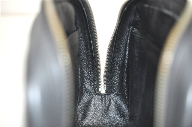 Auth Louis Vuitton Taiga Trousse Toilette GM Clutch Bag Black M30212 LV 1411G