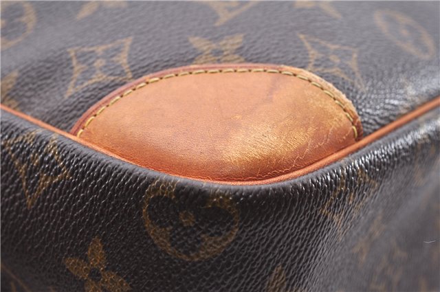 Authentic Louis Vuitton Monogram Danube 28 Shoulder Cross Body Bag LV 1415E