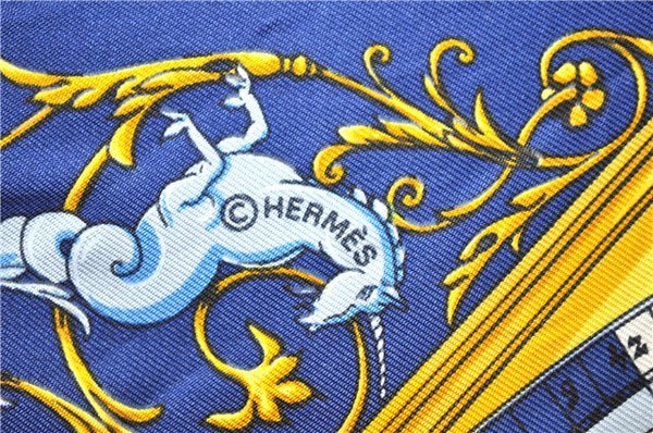 Auth HERMES Petit Carre 40 Scarf Handkerchief "DIES ET HORE" Silk Blue Box 1418D