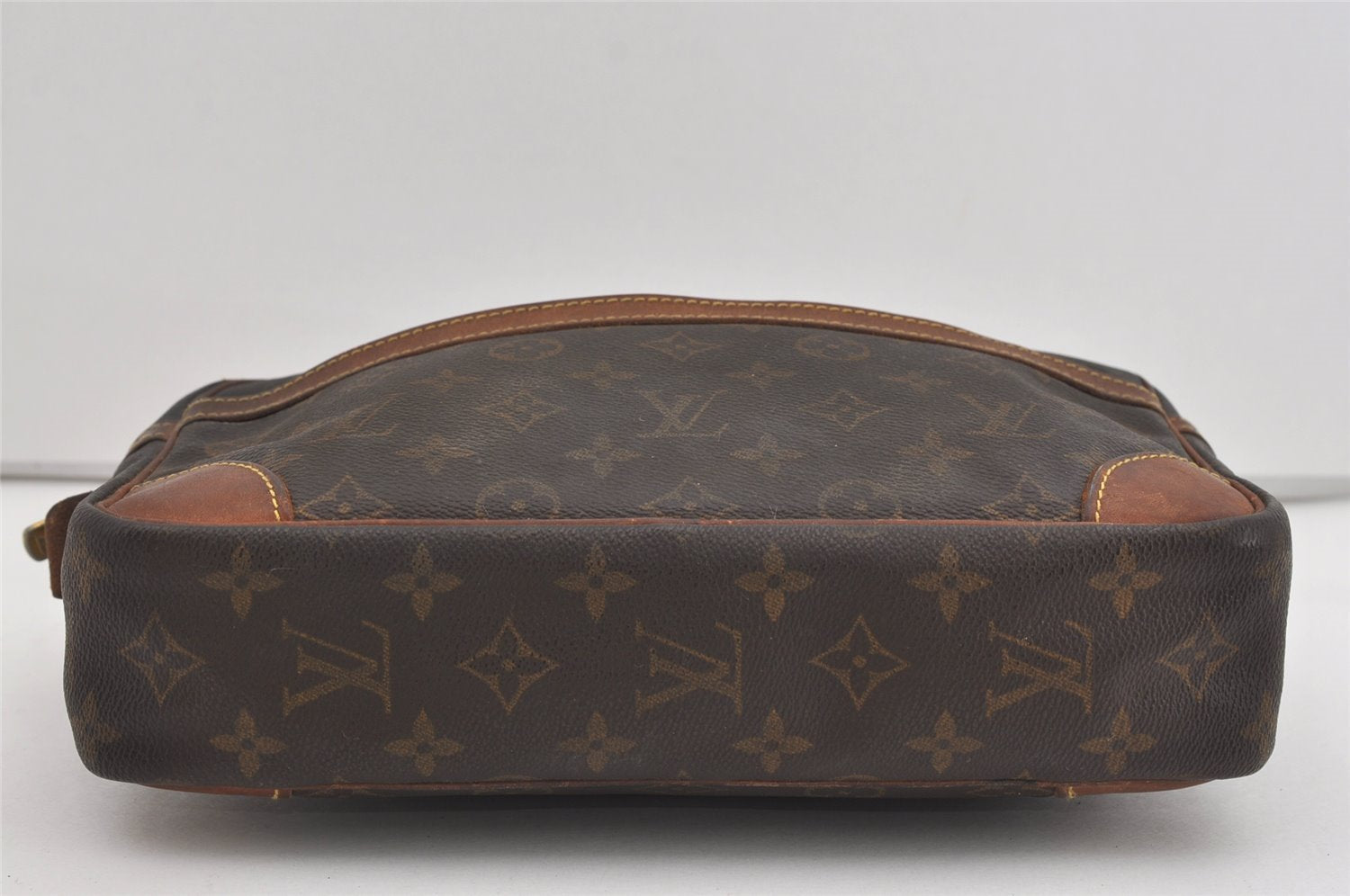 Authentic Louis Vuitton Monogram Compiegne 28 Clutch Hand Bag M51845 LV 1421I