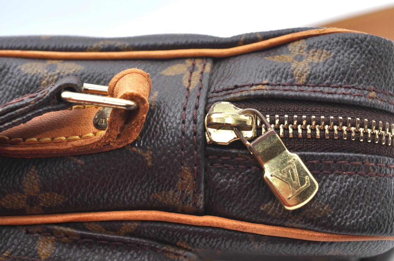 Authentic Louis Vuitton Monogram Amazone Shoulder Cross Body Bag M45236 LV 1422F