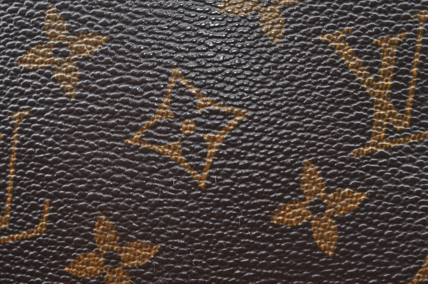 Authentic Louis Vuitton Monogram Amazone Shoulder Cross Body Bag M45236 LV 1422F