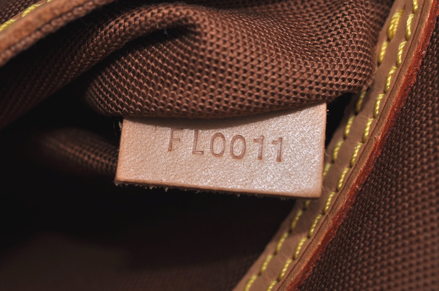 Authentic Louis Vuitton Monogram Alma Hand Bag Purse M51130 LV 1423F