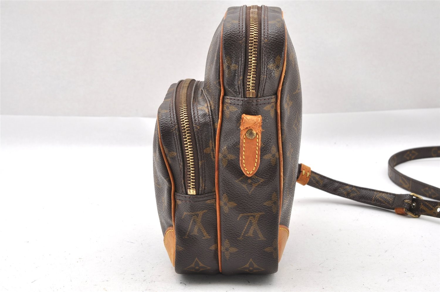 Authentic Louis Vuitton Monogram Amazone Shoulder Cross Bag M45236 Junk 1426I