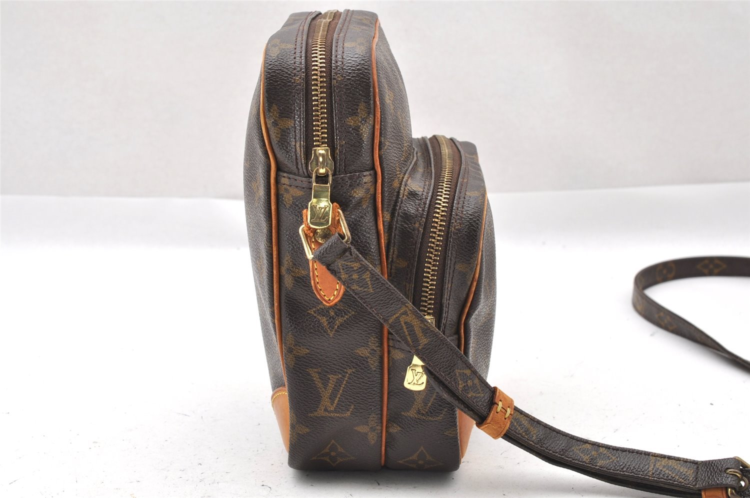 Authentic Louis Vuitton Monogram Amazone Shoulder Cross Bag M45236 Junk 1426I