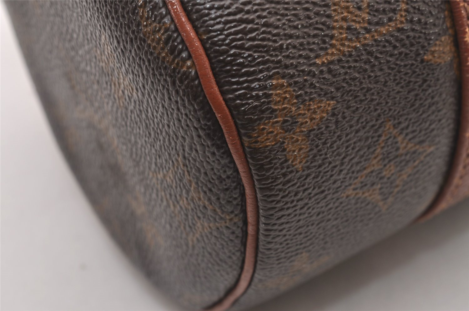 Authentic Louis Vuitton Monogram Papillon 22 Hand Bag Old Model LV 1430I