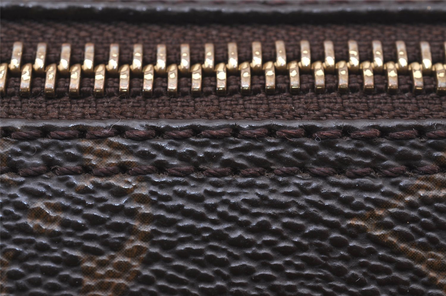 Authentic Louis Vuitton Monogram Papillon 22 Hand Bag Old Model LV 1430I