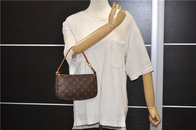 Authentic Louis Vuitton Monogram Pochette Accessoires Pouch M51980 LV 1437E