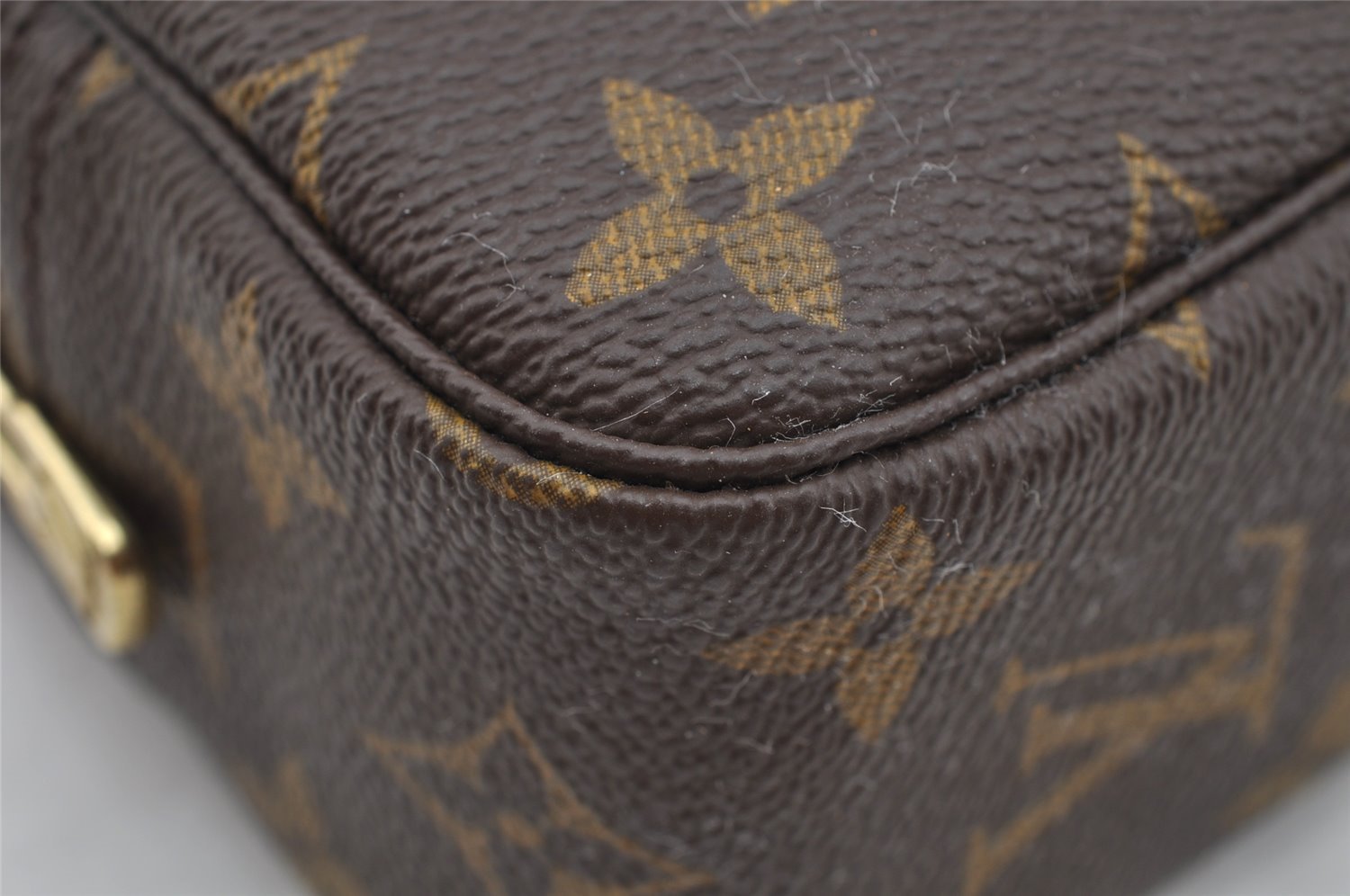 Auth Louis Vuitton Monogram Trousse Toilette 23 Clutch Hand Bag M47524 LV 1440I