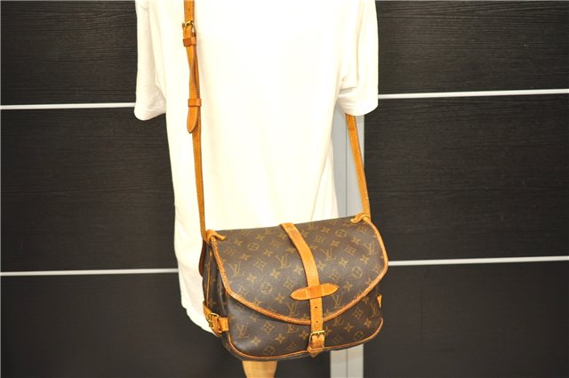 Auth Louis Vuitton Monogram Saumur 30 Shoulder Cross Body Bag M42256 LV 1441D