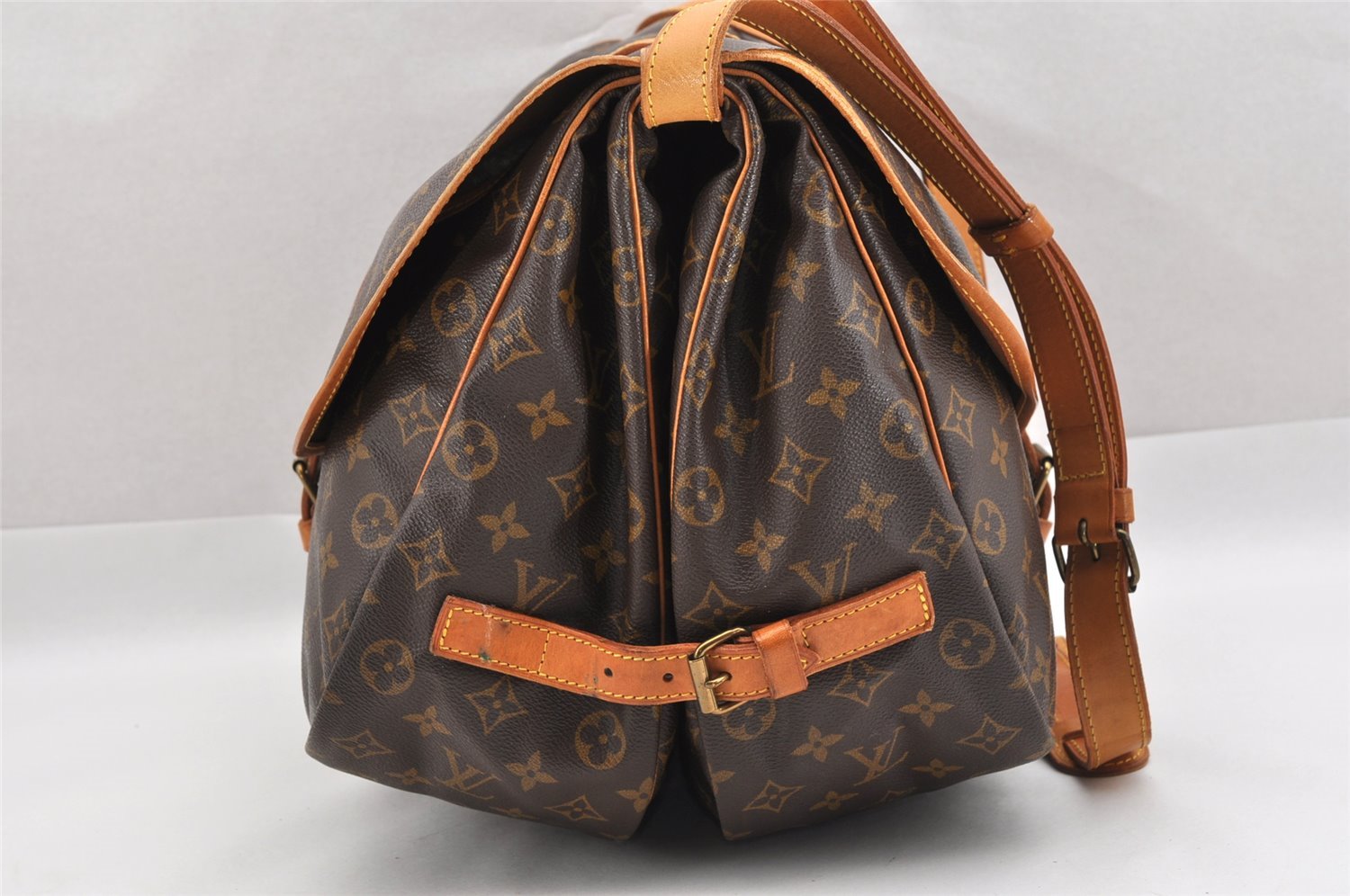 Authentic Louis Vuitton Monogram Saumur 35 Shoulder Cross Bag M42254 LV 1443I