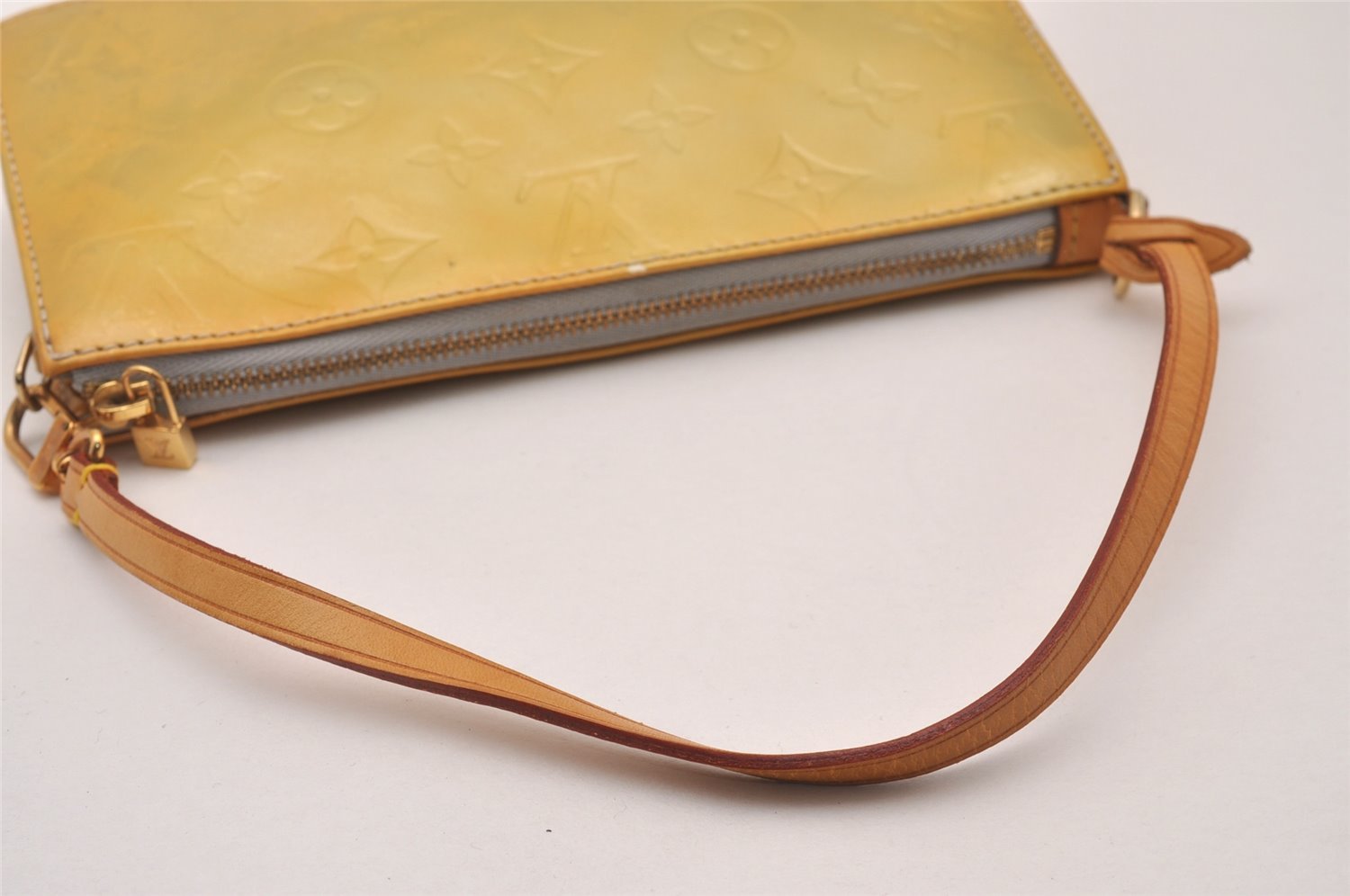 Authentic Louis Vuitton Vernis Lexington Hand Bag Pouch Yellow M91056 LV 1446I