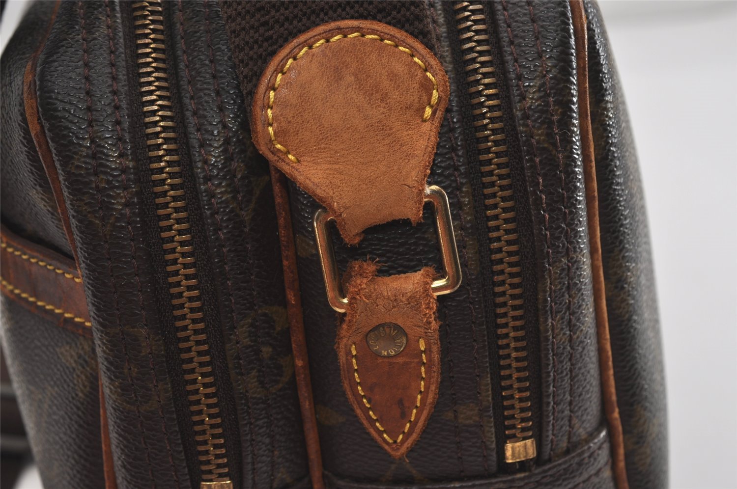 Authentic Louis Vuitton Monogram Reporter PM Shoulder Bag M45254 Junk 1450I