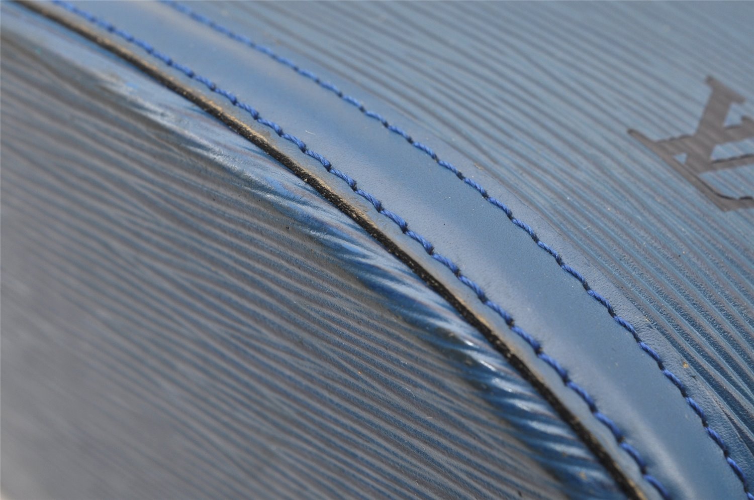 Authentic Louis Vuitton Epi Saint Jacques Hand Bag Blue M52275 LV 1451I