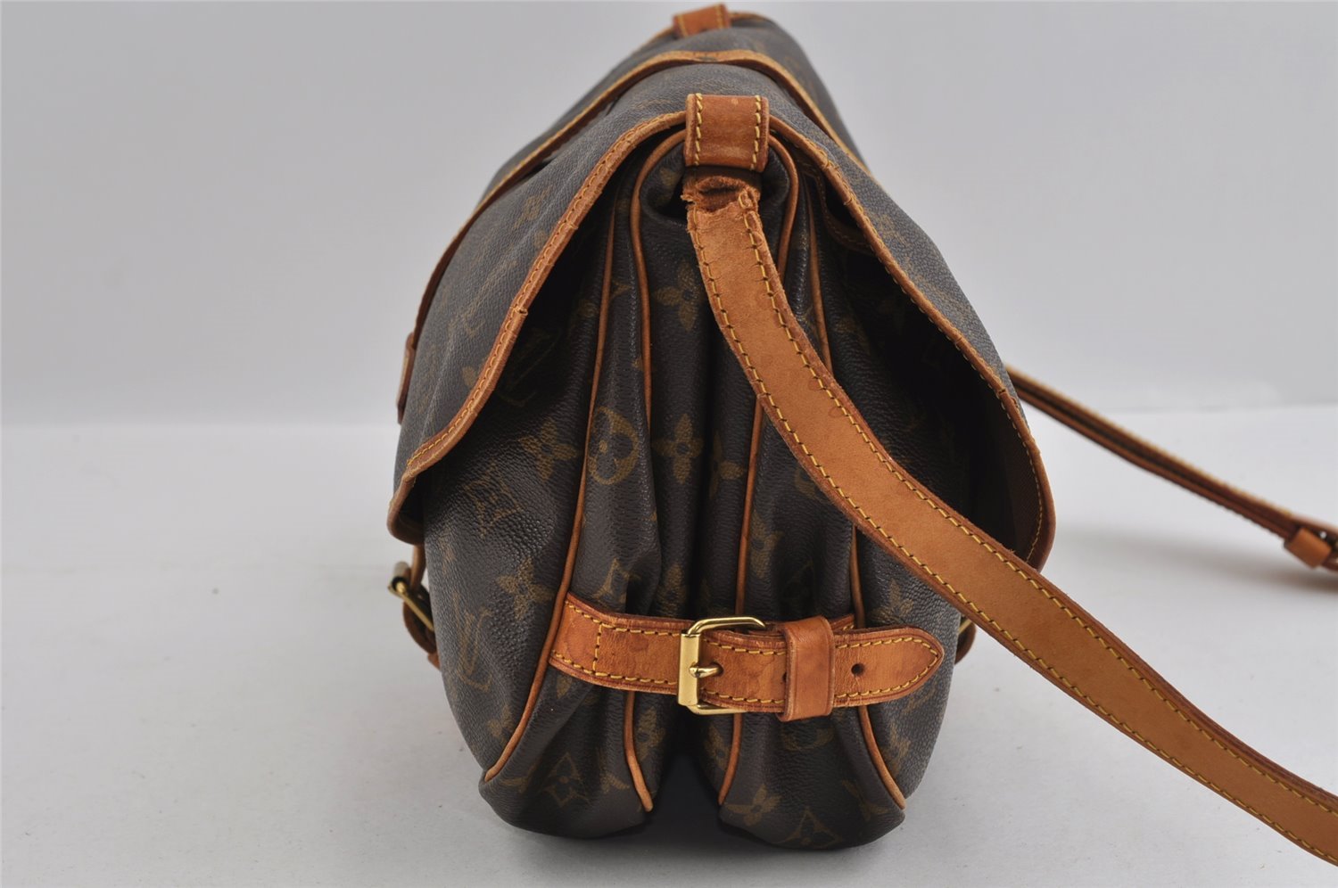 Authentic Louis Vuitton Monogram Saumur 30 Shoulder Cross Bag M42256 LV 1454I