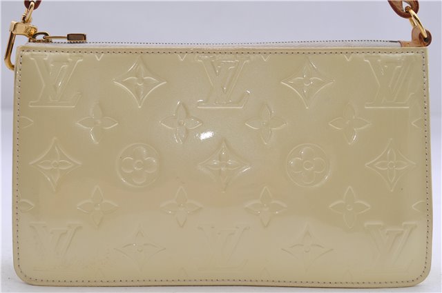 Authentic Louis Vuitton Vernis Lexington Hand Pouch Purse Ivory M91345 LV 1456E