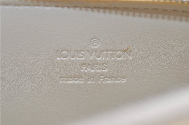 Authentic Louis Vuitton Vernis Lexington Hand Pouch Purse Ivory M91345 LV 1456E