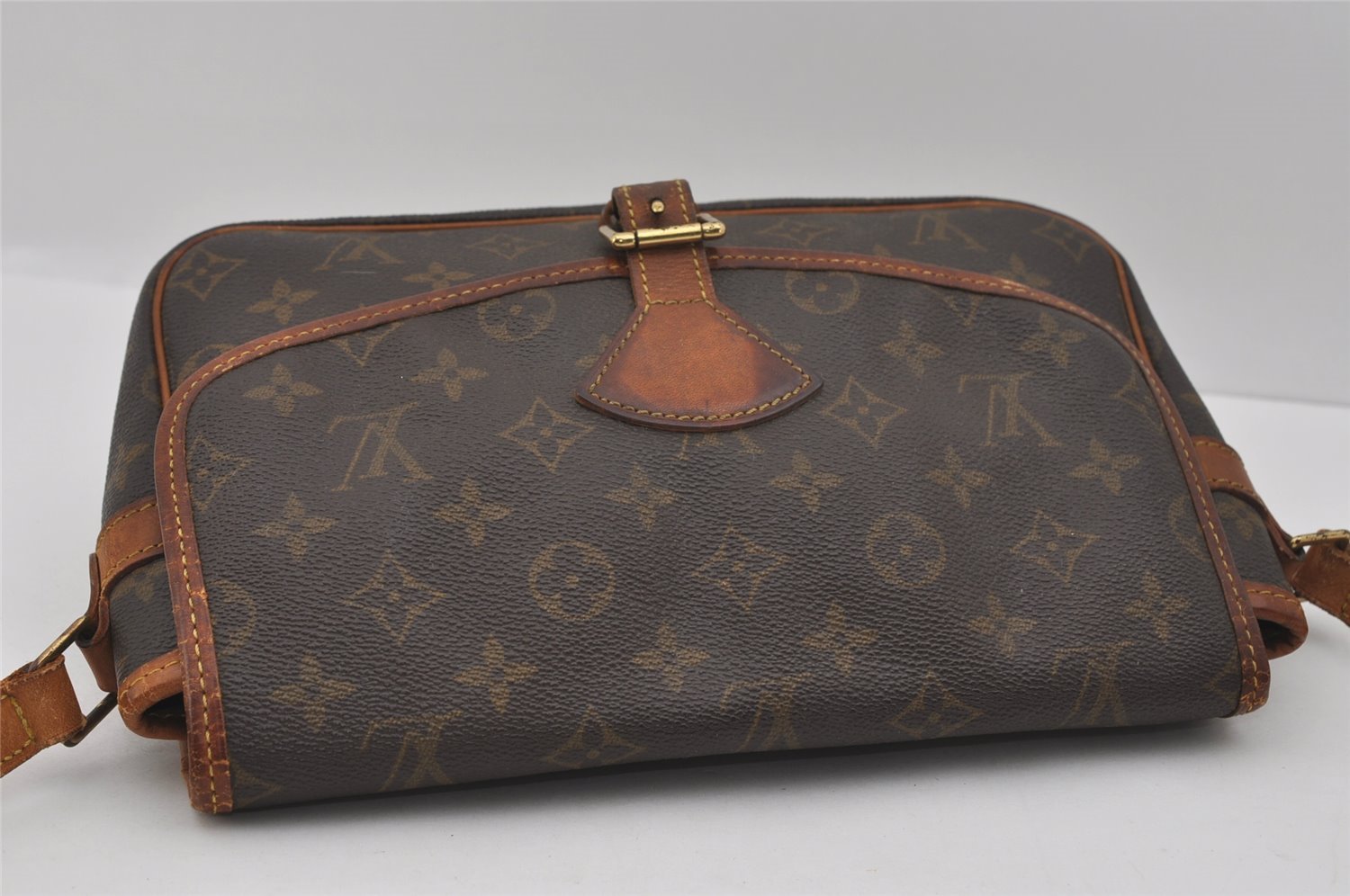 Authentic Louis Vuitton Monogram Sologne Shoulder Cross Body Bag M42250 LV 1464I