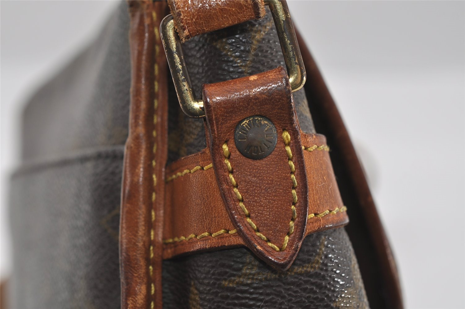 Authentic Louis Vuitton Monogram Sologne Shoulder Cross Body Bag M42250 LV 1464I