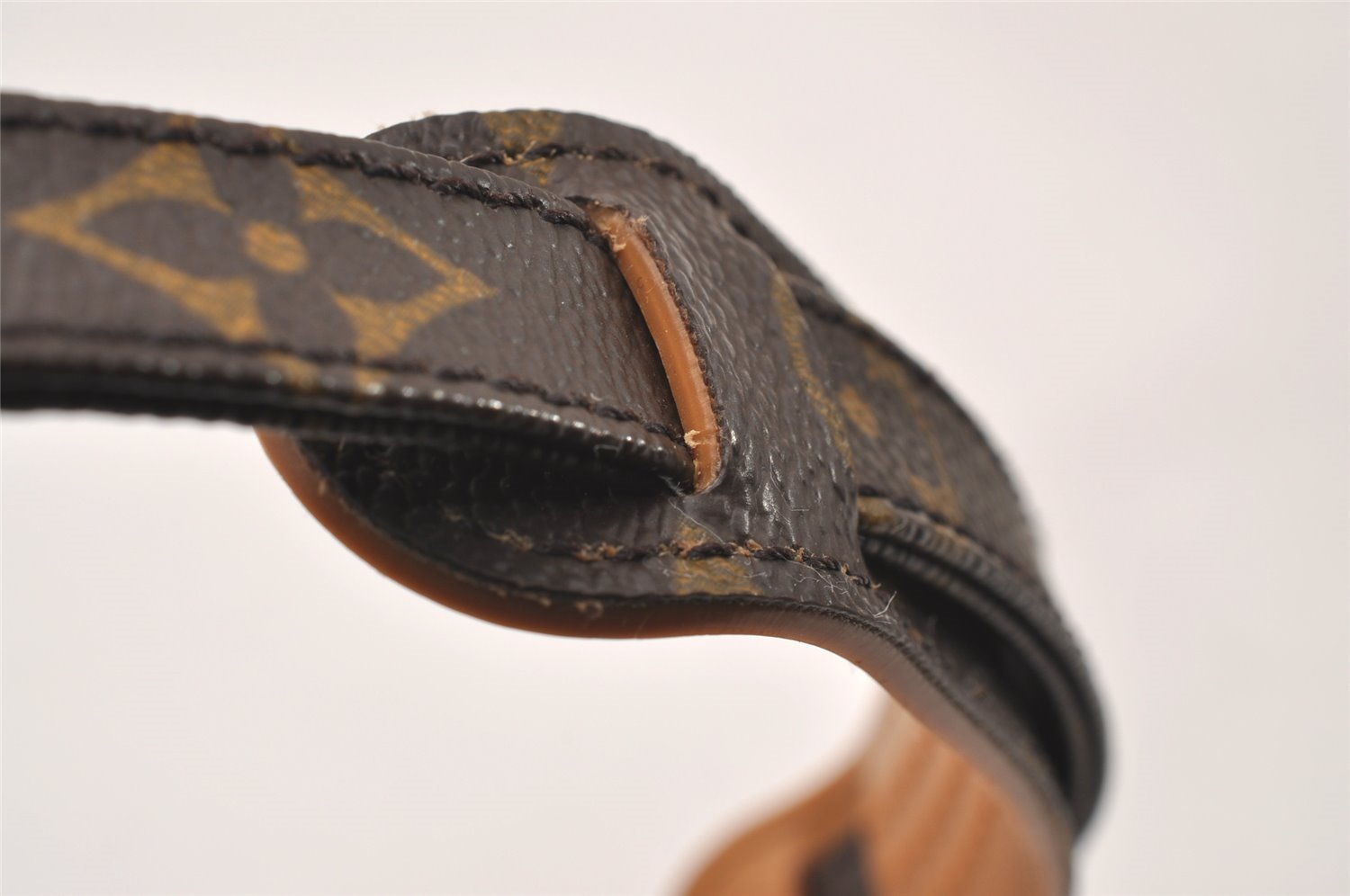 Authentic Louis Vuitton Monogram Shoulder Strap 38.6