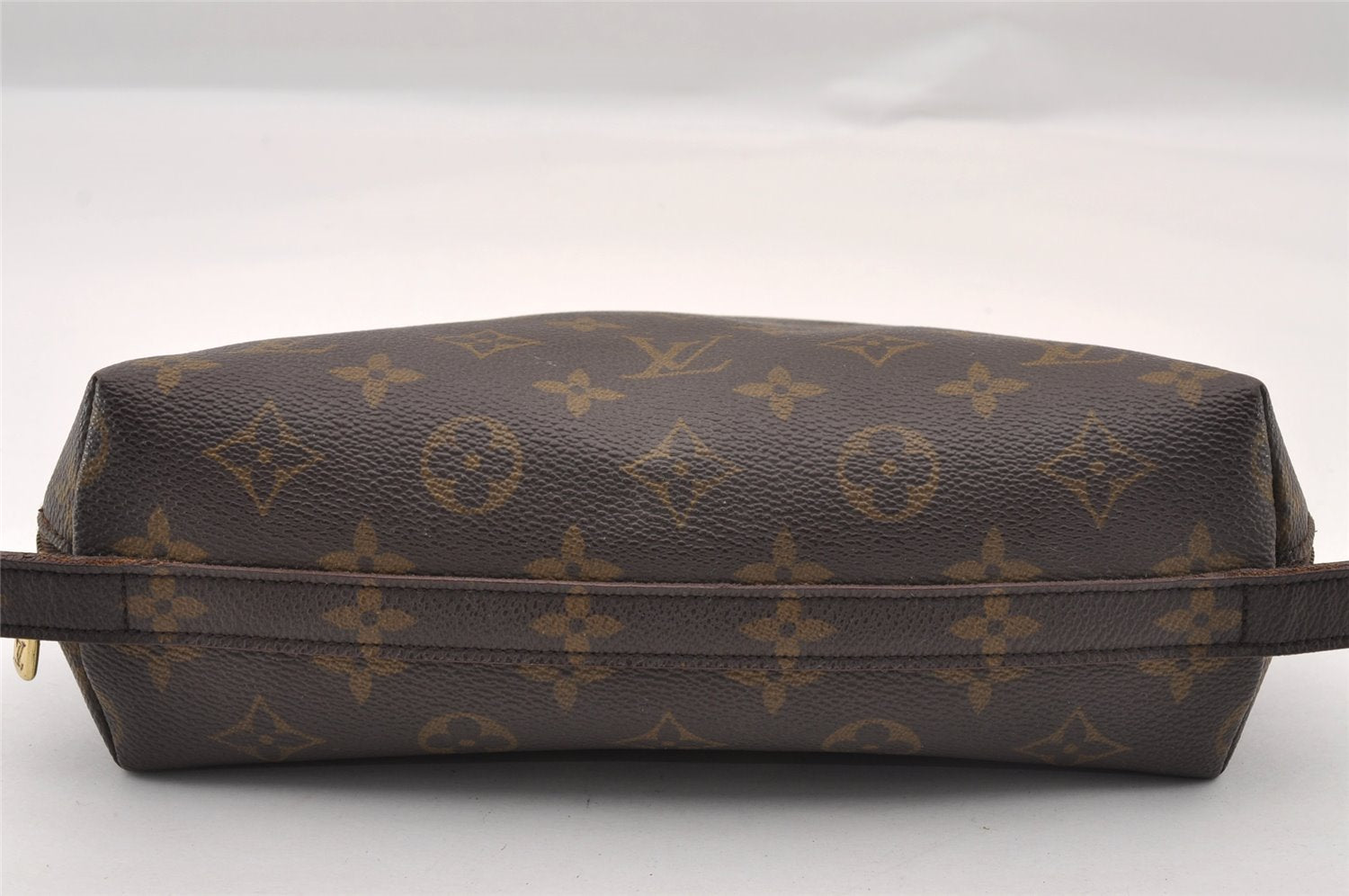 Auth Louis Vuitton Monogram Trousse Demi Ronde 23 Cosmetic Pouch M47520 LV 1472I