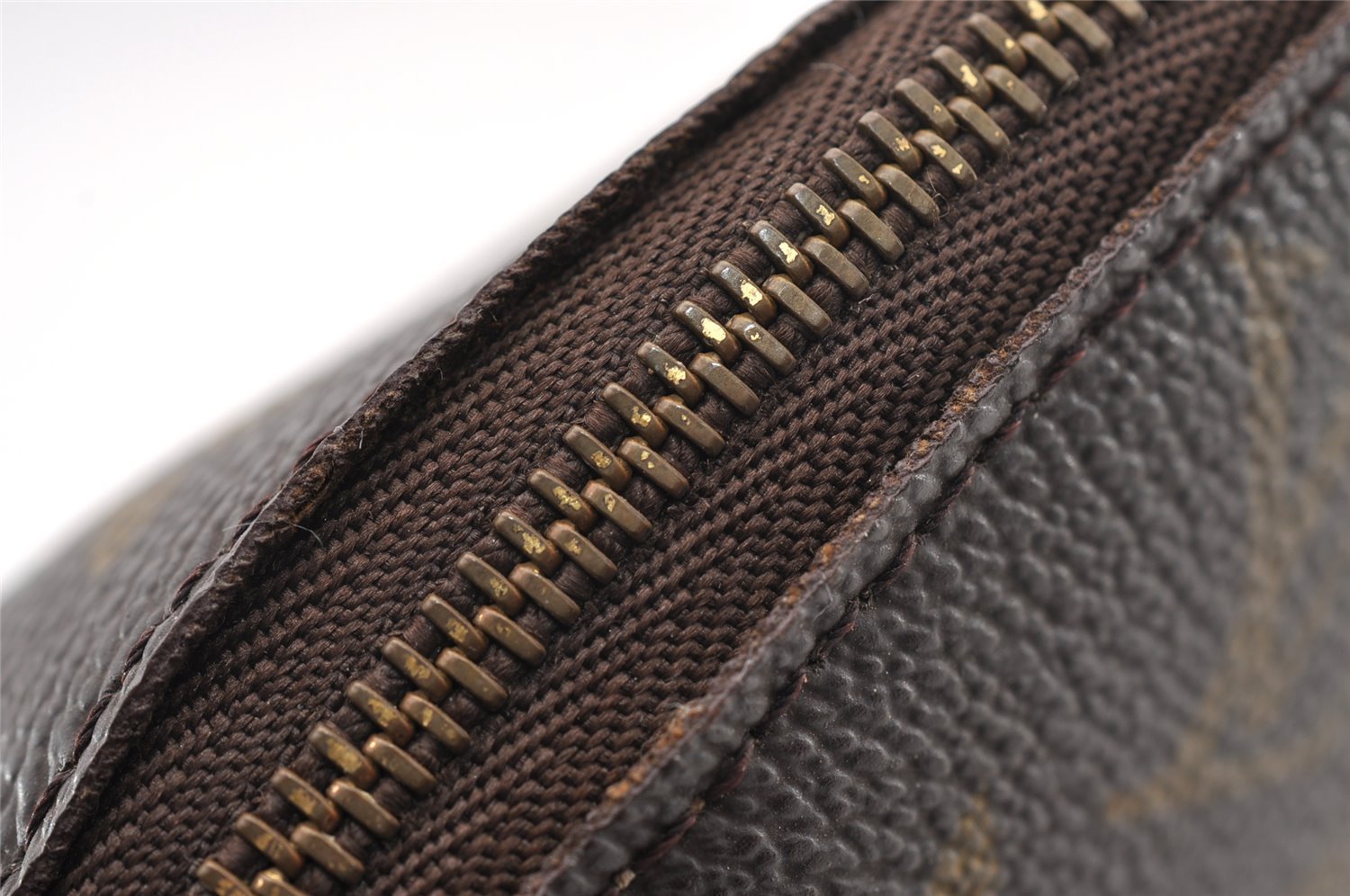 Auth Louis Vuitton Monogram Trousse Demi Ronde 23 Cosmetic Pouch M47520 LV 1472I