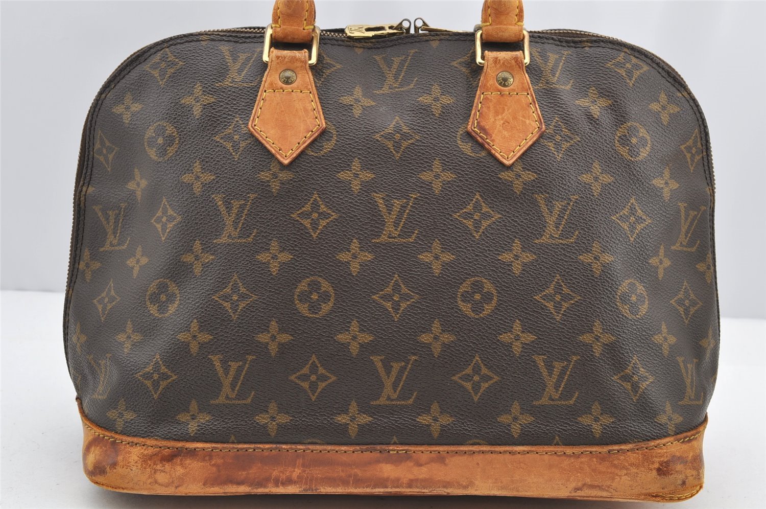 Authentic Louis Vuitton Monogram Alma Hand Bag Purse M51130 LV 1474I
