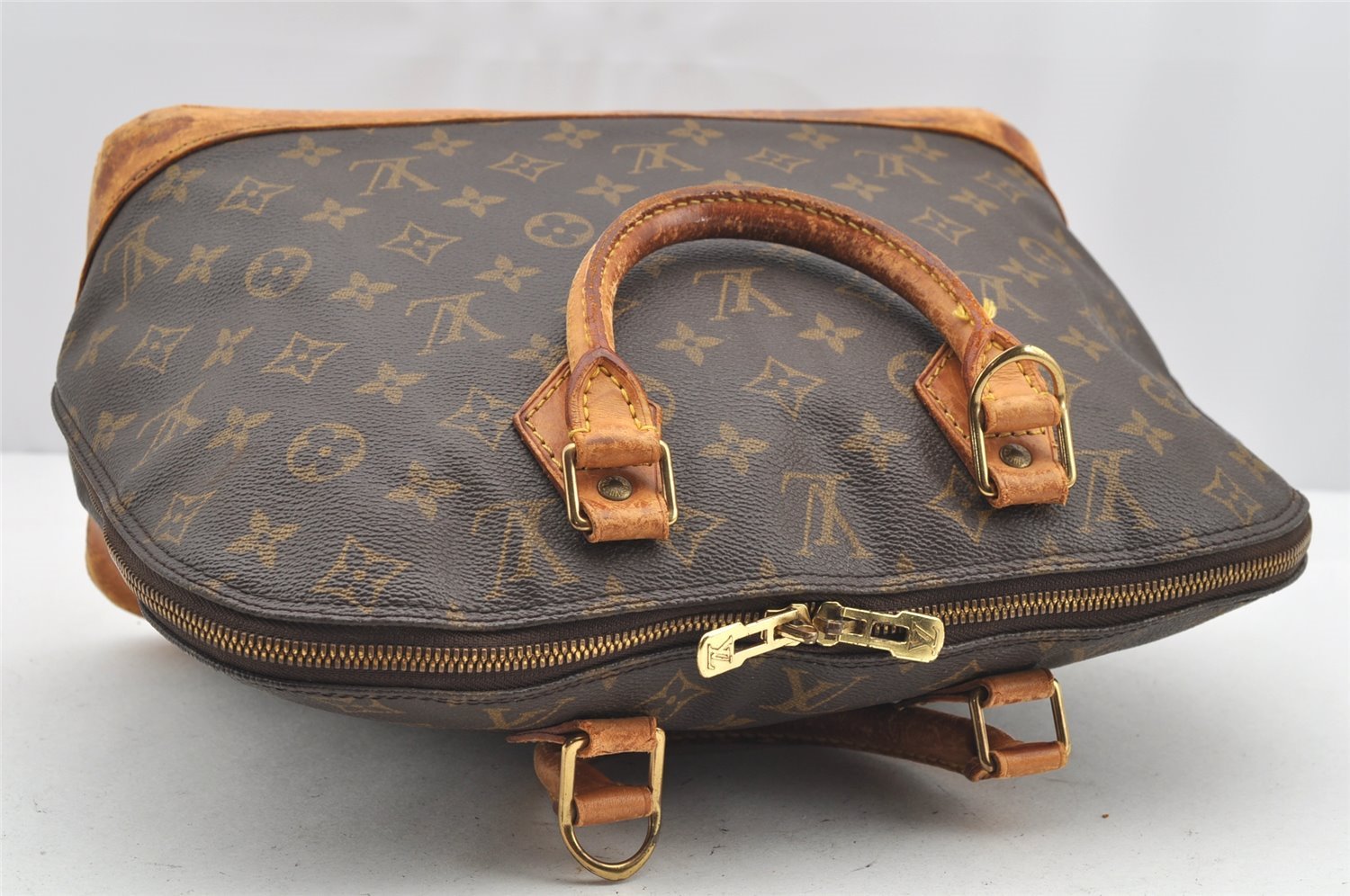 Authentic Louis Vuitton Monogram Alma Hand Bag Purse M51130 LV 1474I