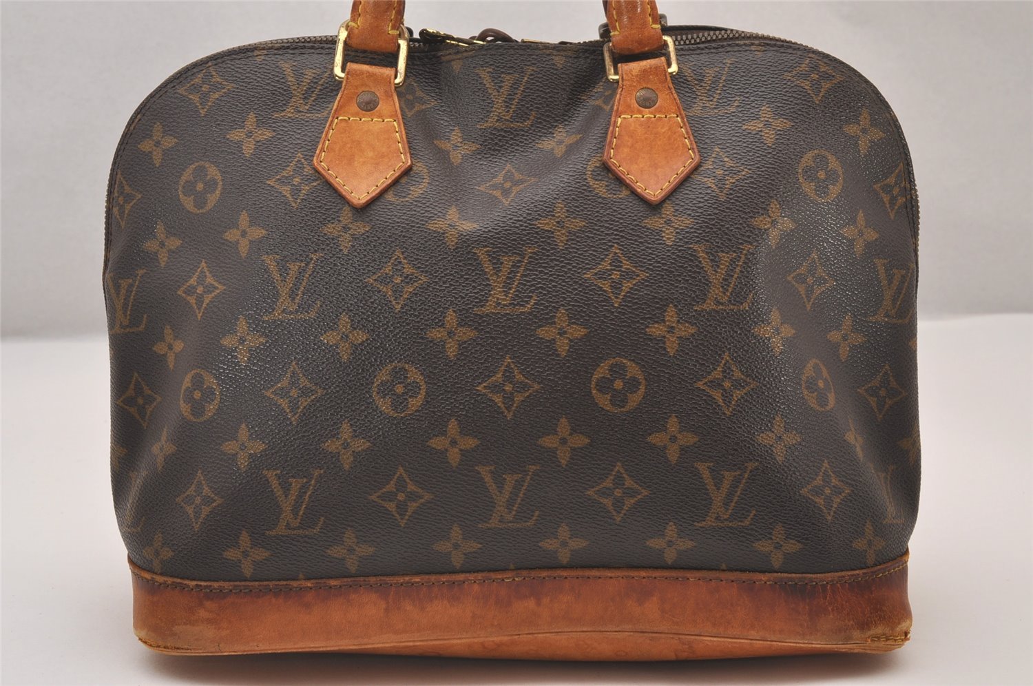 Authentic Louis Vuitton Monogram Alma Hand Bag Purse M51130 LV 1475I