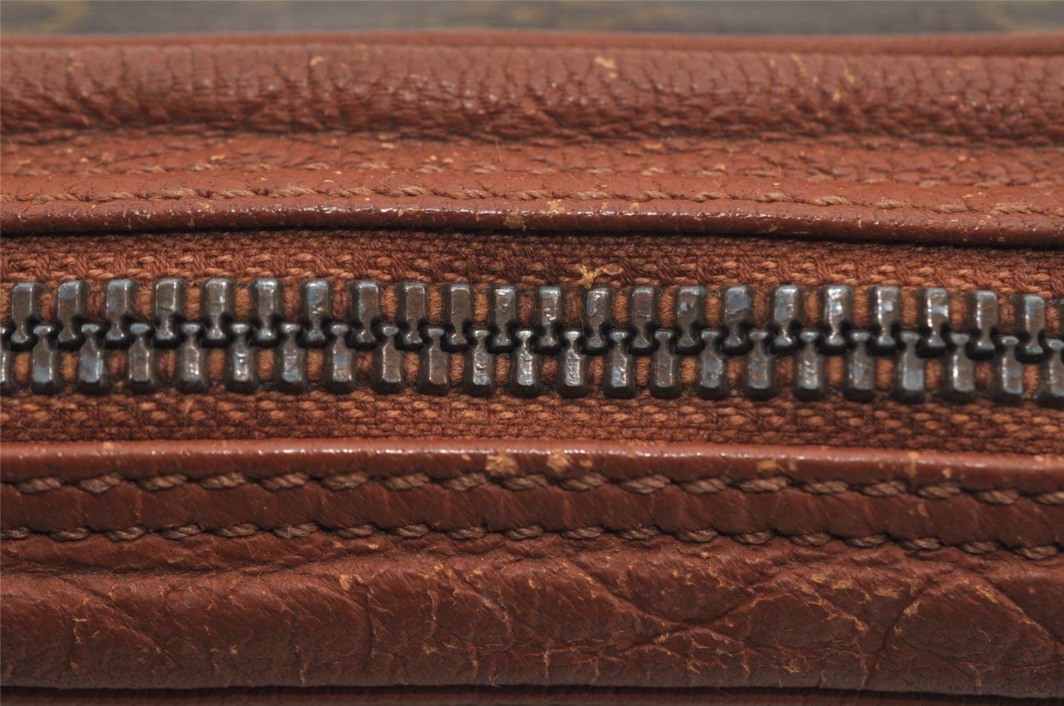 Authentic Louis Vuitton Monogram Pochette Sport Clutch Hand Bag Old Model 1477I