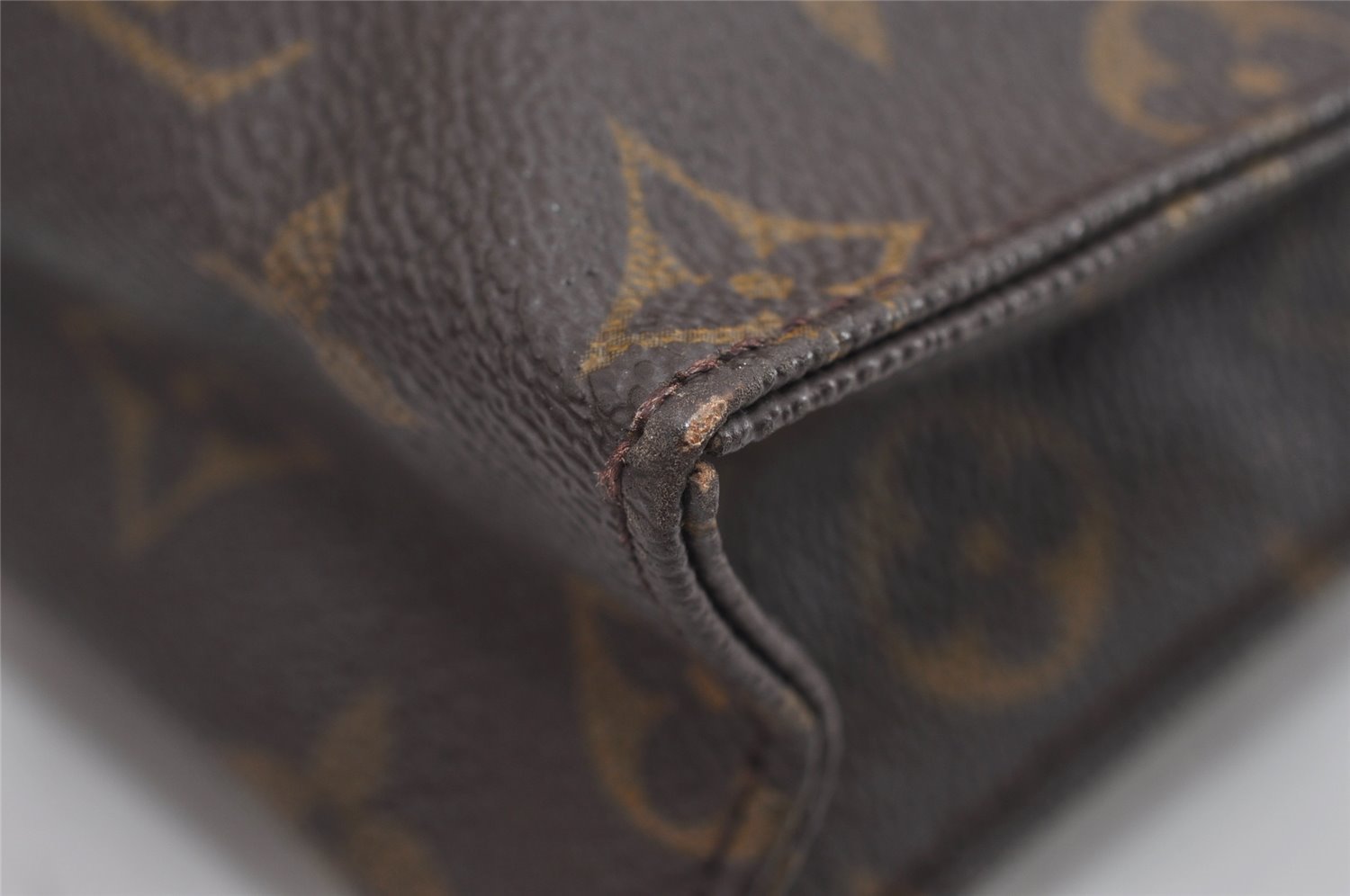 Authentic Louis Vuitton Monogram Poche Toilette 26 M47542 Cosmetics Pouch 1485I