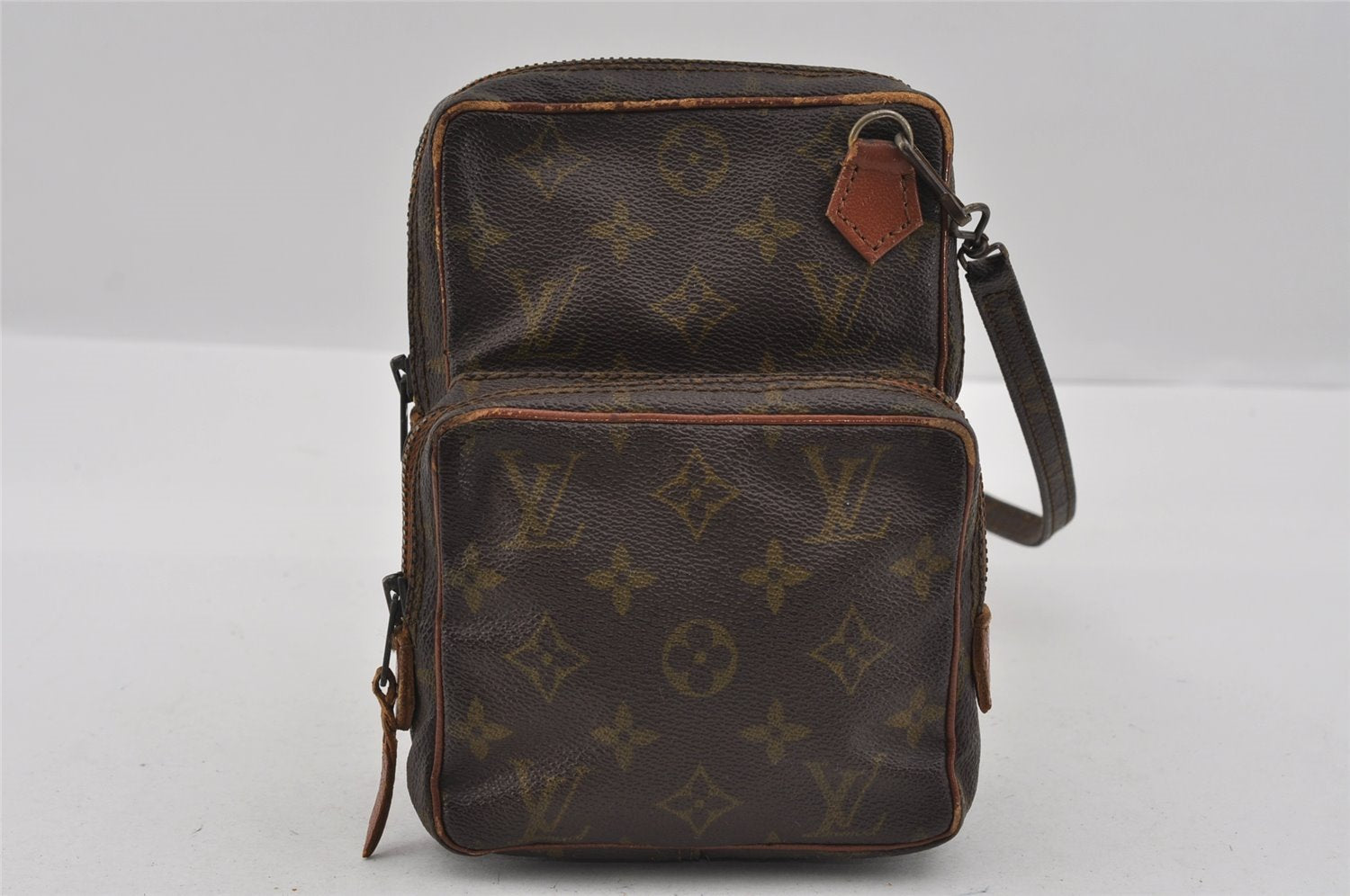 Authentic Louis Vuitton Monogram Amazone Shoulder Cross Body Bag Old Model 1488I