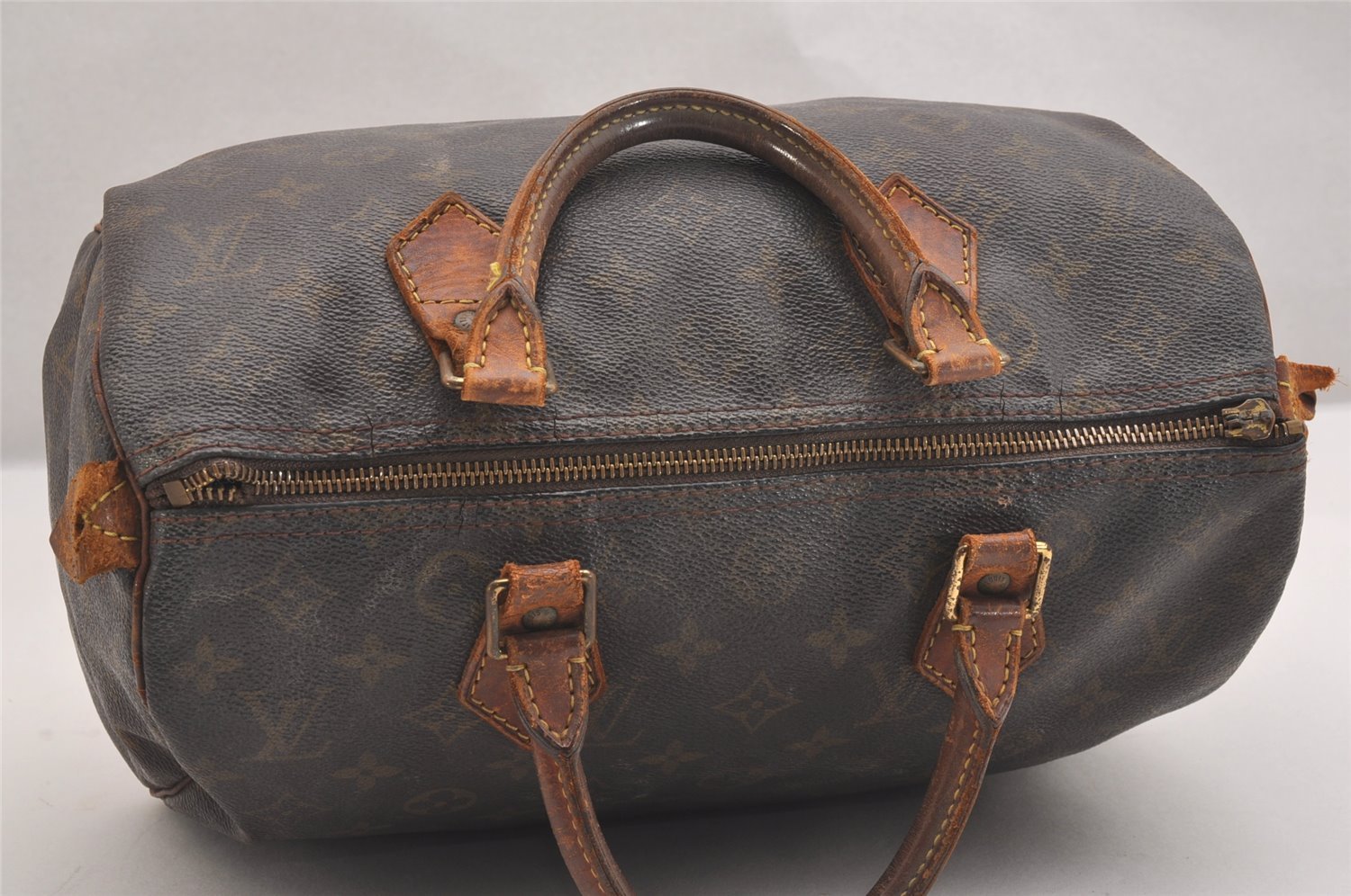 Authentic Louis Vuitton Monogram Speedy 30 Hand Boston Bag M41526 LV Junk 1491I