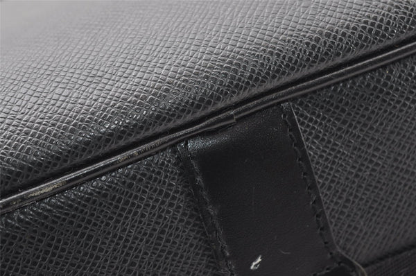 Auth Louis Vuitton Taiga Reporter PM Shoulder Cross Bag Black M30152 LV 1494I