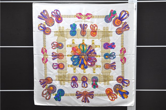 Authentic HERMES Carre 90 Scarf 