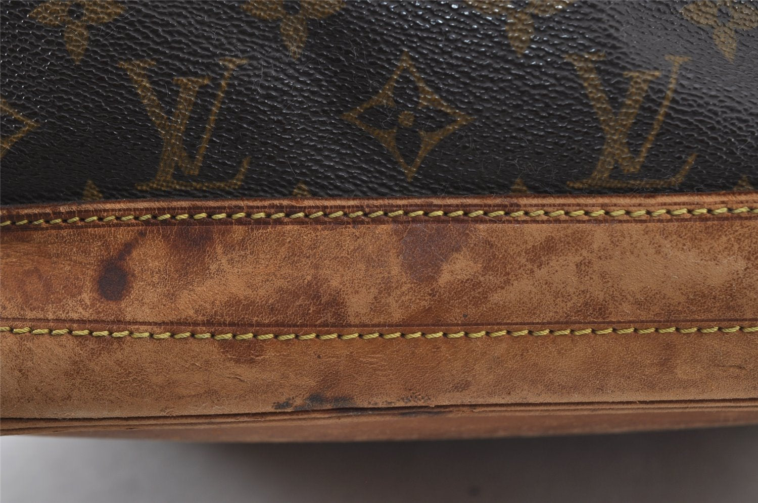 Authentic Louis Vuitton Monogram Noe Shoulder Drawstring Bag M42224 LV 1499I