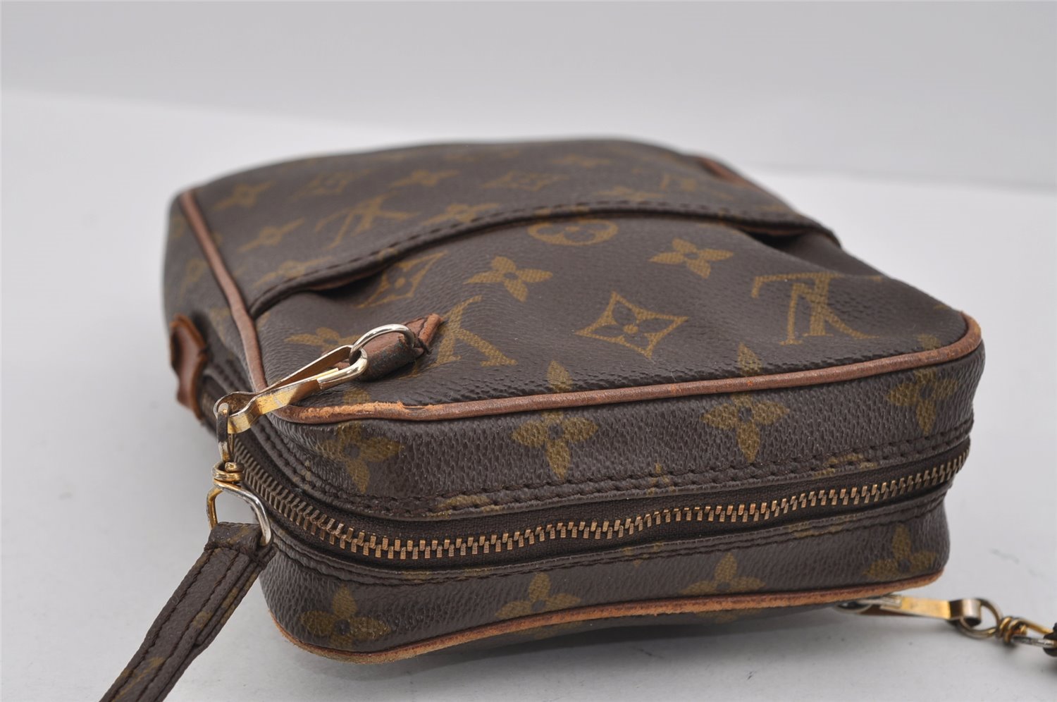 Authentic Louis Vuitton Monogram Danube Shoulder Cross Bag Old Model LV 1500I